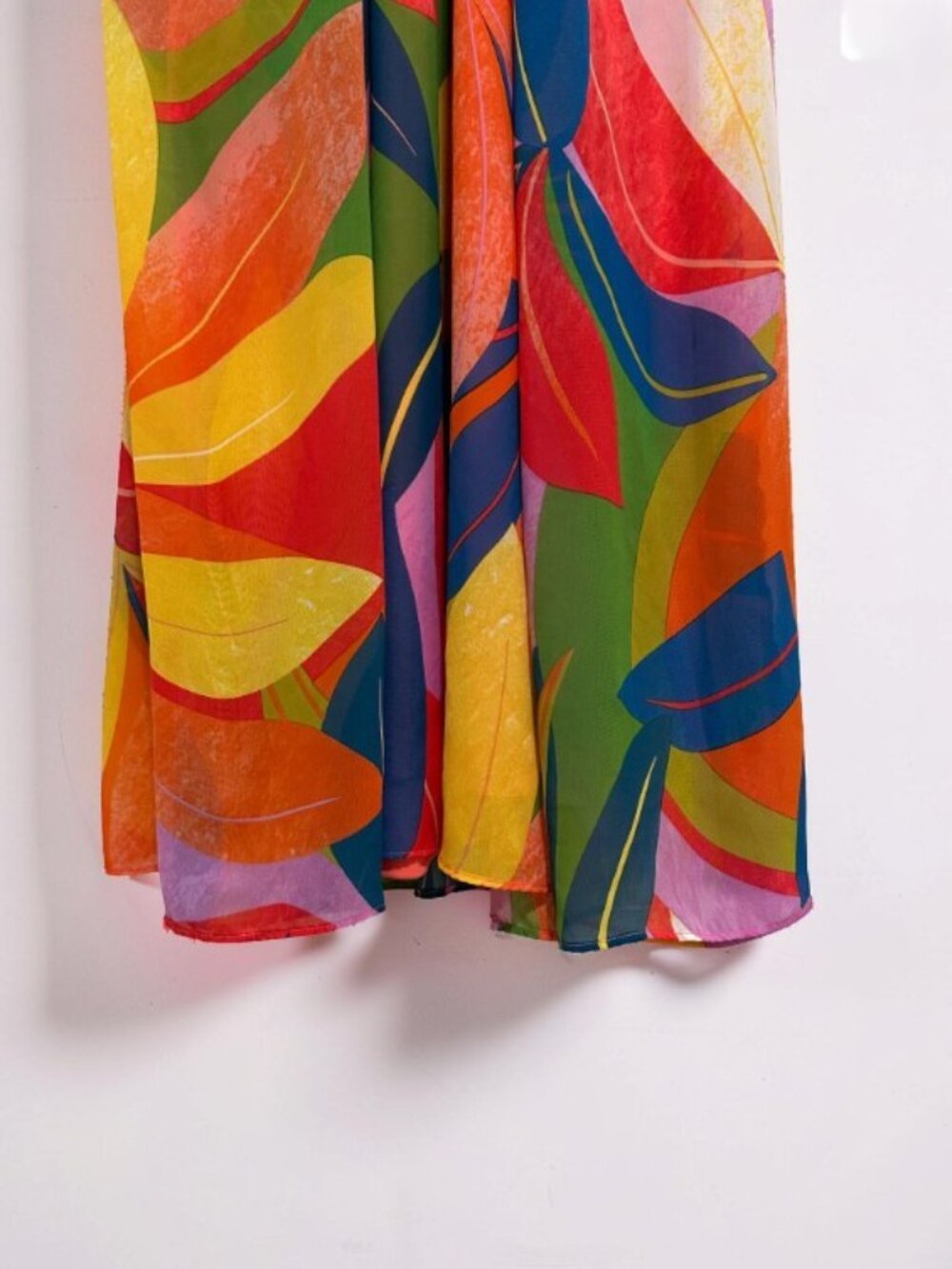 Nicole Miller New York Tropical Floral Maxi Dress - Size Small - Picture 8 of 11